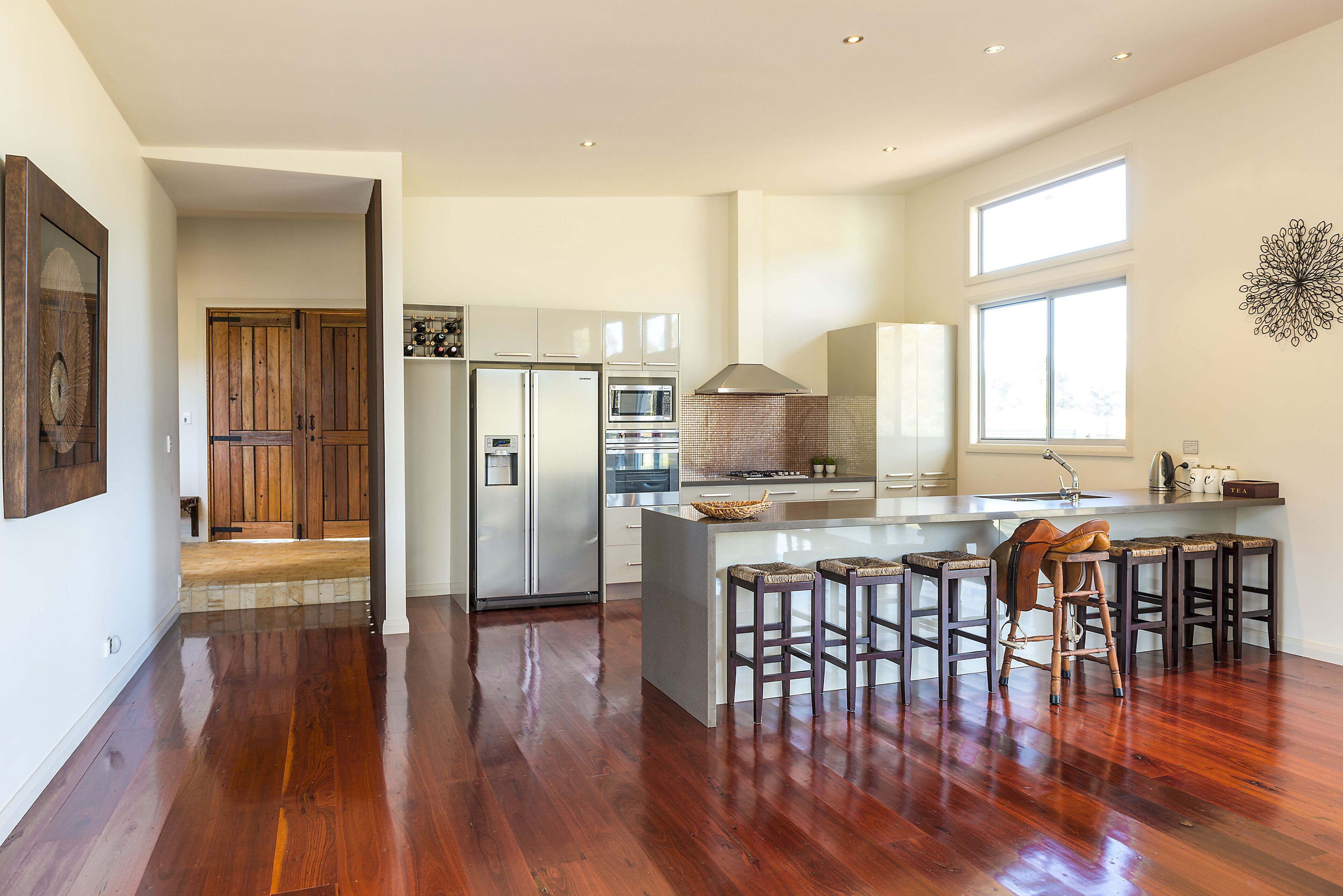 Blue Cliff Retreat - Modern Country Home — image 10