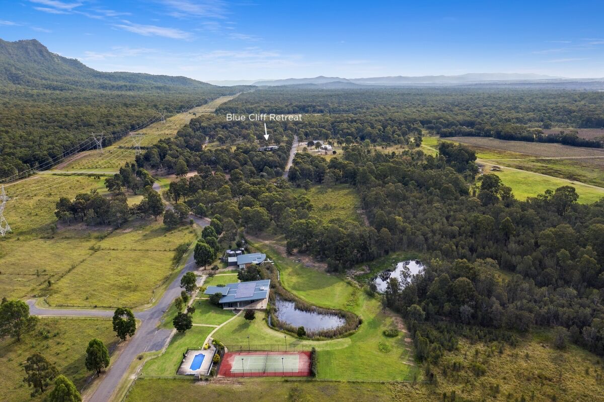 Blue Cliff Retreat - Modern Country Home — image 2
