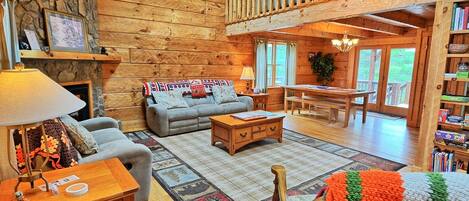 Televisión y chimenea