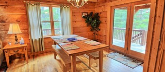Mountain Heir-Beautiful Cabin m / badekar, poolbord, Wi-Fi og AC!