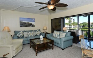 Télévision, lecteur de DVD, imprimantes