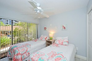 2 slaapkamers, een strijkplank/strijkijzer, wifi, beddengoed