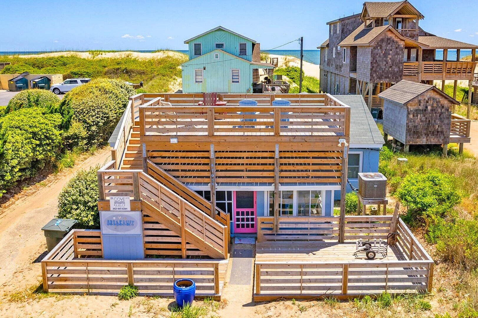 415 - Nags Head Semi-Ocean Front Dog-Friendly Home -Massive Roof-Top Deck!