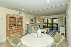 TV, lettore DVD, stampante