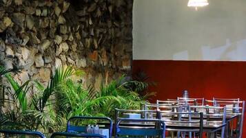 Daily full breakfast (USD 1 per person)