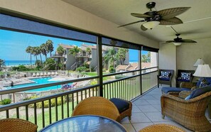 Terrace/patio - Chinaberry 424 - 2 Bedroom Condo with Private Beach with lounge chairs & umbrella provided, 2 Poo... (Siesta Key)
