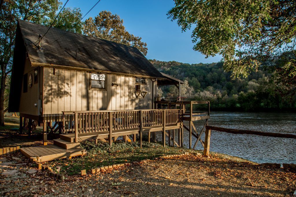 20 ft from New River! Amazing Sunset View - 1BS4 w/ Loft - Shaman's Cure