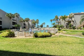 Een verwarmd zwembad