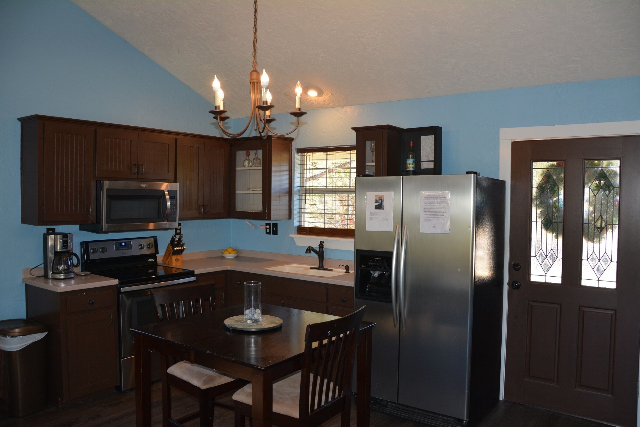 Relaxing Cozy Private Cottage with Hot Tub