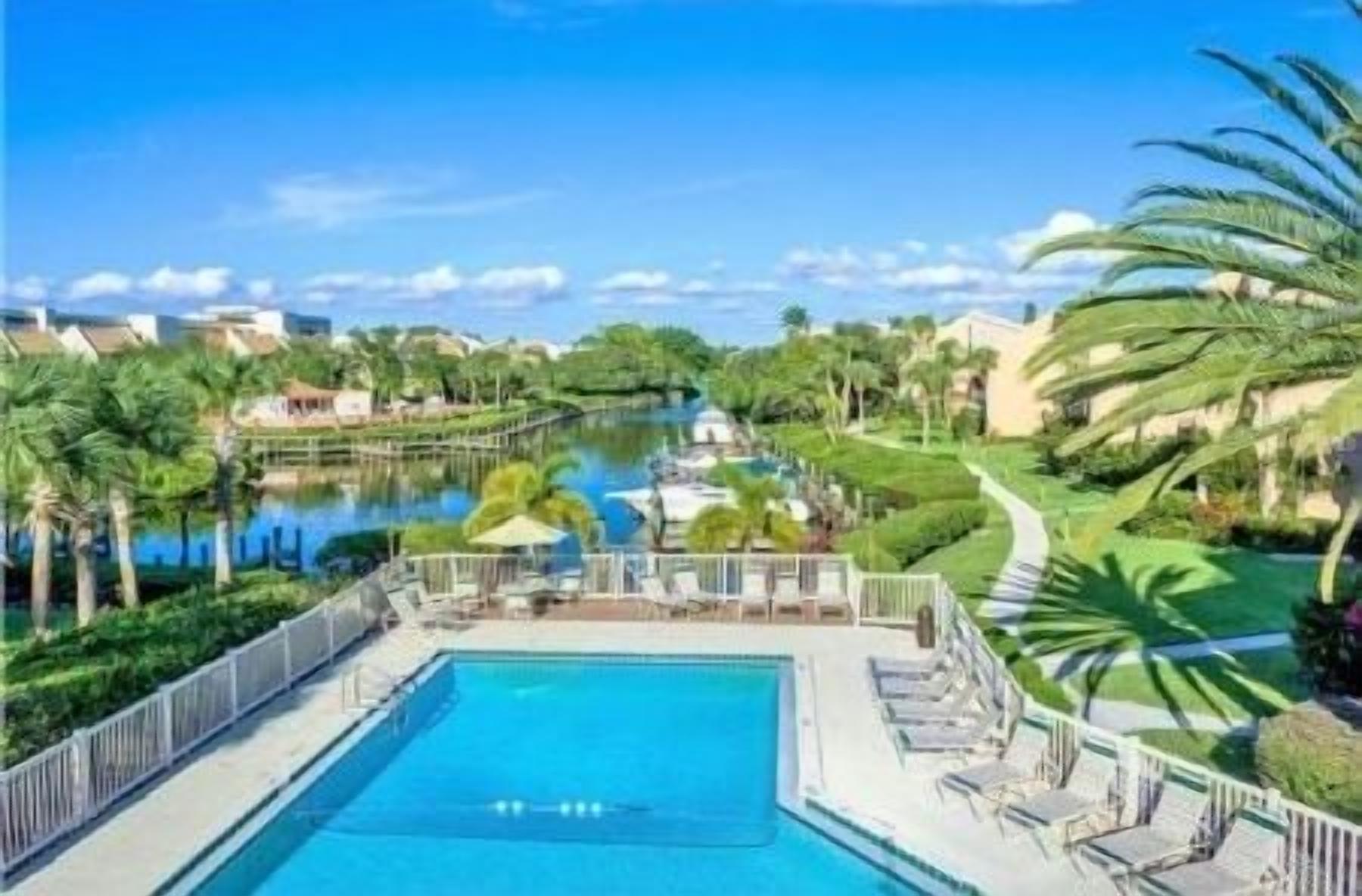 Bayside pool
