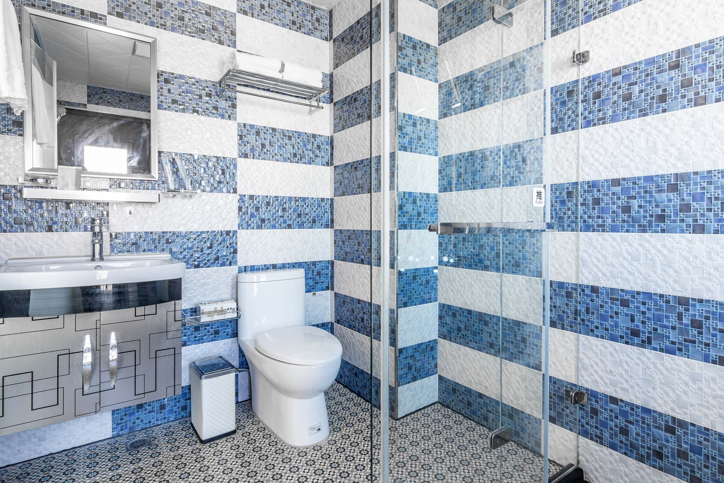 superior double room, balcony | bathroom | shower, rainfall showerhead, free toiletries, hair dryer