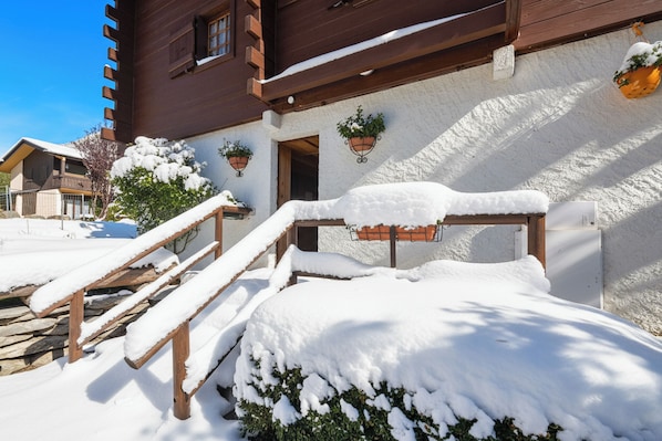 Enceinte de lâhĂ©bergement