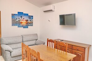 Interior - Bungalow for 4 people with free Wi-Fi (CONIL DE LA FRONTERA)