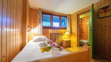 7 camere, ferro/asse da stiro, Wi-Fi gratuito, lenzuola