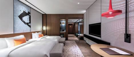 1 bedroom, minibar, in-room safe, desk