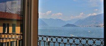 LISZT HOME-fronte lago in borgo by KlabHouse
