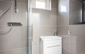 Bathtub