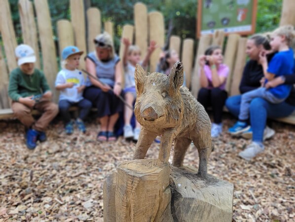 Imagen sin descripción, 1 de 15, botón