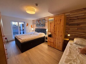 2 Schlafzimmer, Reisekinderbett, WLAN