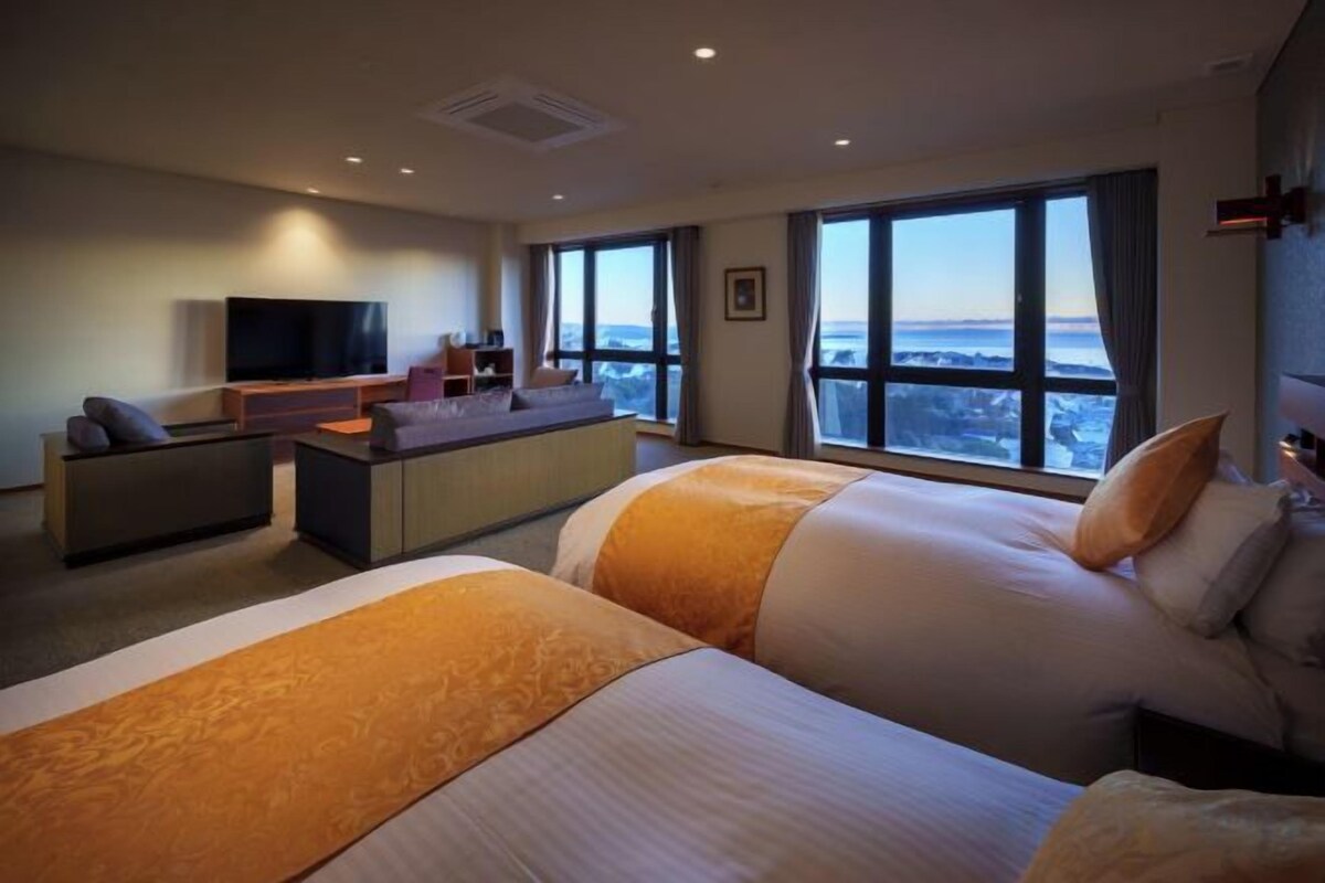 Deluxe Room [Sea-Side Room With A View Of Beppu Bay]
