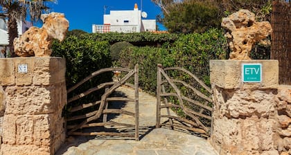 Chalet with Garden and Sea View - Villa Buena Ventura