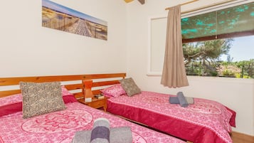 2 soverom, strykejern/-brett, wi-fi (inkludert) og sengetøy