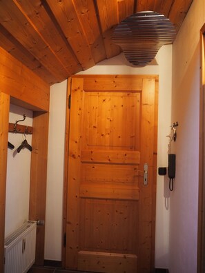 Interior - Zentrale und gemütliche Dachgeschoss Wohnung (Bad Reichenhall)