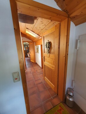 Interior - Zentrale und gemütliche Dachgeschoss Wohnung (Bad Reichenhall)