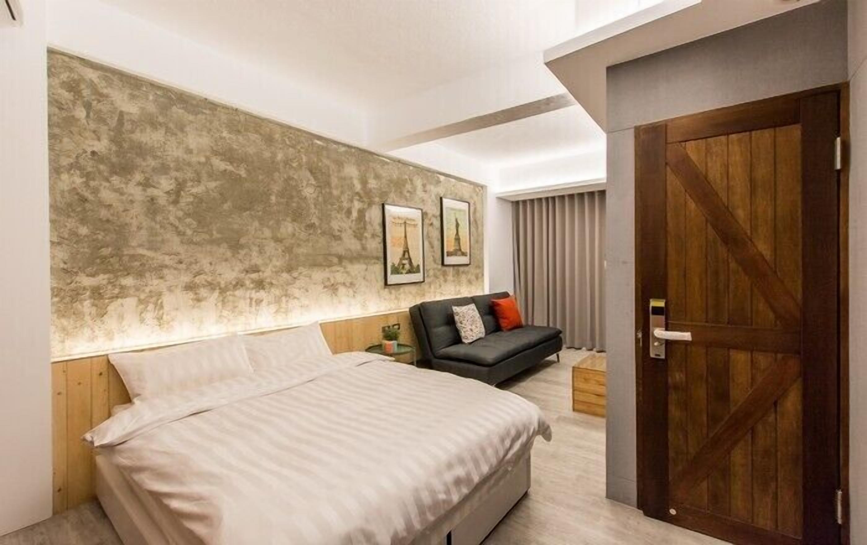 Desk, blackout curtains, soundproofing, rollaway beds