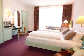 Chambre Familiale, balcon, vue ville