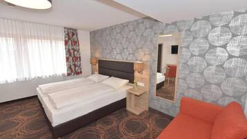 Bộ đồ giường kháng dị ứng, bàn, phòng cách âm