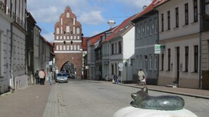 Unclassified image, 5 of 19, button