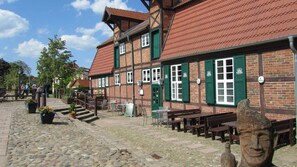 Unclassified image, 2 of 19, button