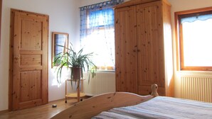2 soverom, reiseseng for barn, wi-fi og sengetøy