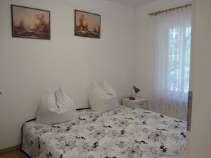 2 habitaciones, cuna de viaje y wifi 