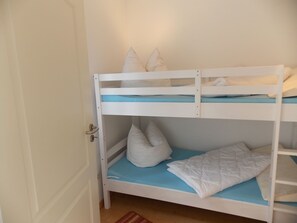 2 Schlafzimmer, Reisekinderbett, WLAN