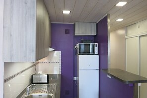 Réfrigérateur, micro-ondes, lave-vaisselle