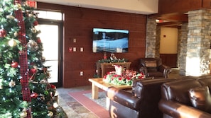 Lobby - Rimfire Lodge 247 - Deluxe 1 Bedroom in the Village (Snowshoe)