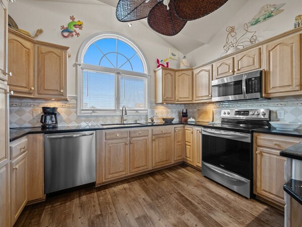 Fridge, microwave, oven, dishwasher