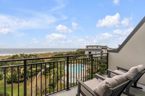 Property grounds - Stunning Penthouse Villa with Breathtaking Ocean & Golf Course Views (Isle of Palms)