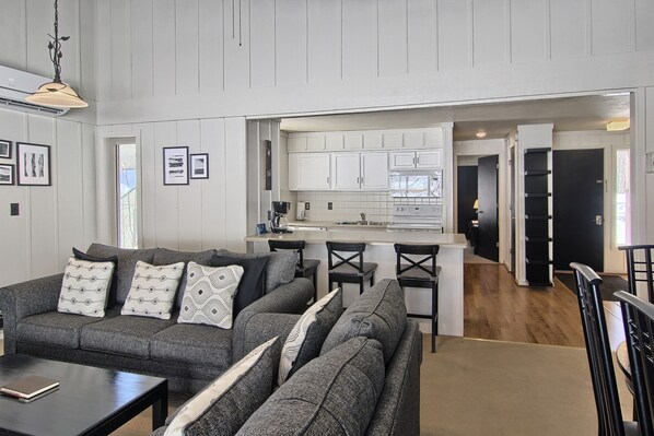 TV, fireplace, DVD player