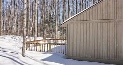 3-bedroom vacation home just a 14-minute walk to Schuss Mountain