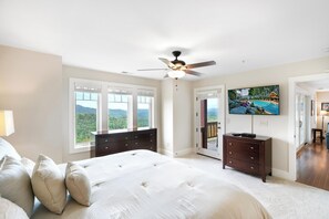 3 bedrooms, iron/ironing board, Internet, bed sheets - Grand Oaks RC4- Mountain Condo, Gated Resort, Indoor/Outdoor Pools & Hot Tub (Banner Elk)