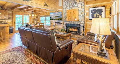 La Casita- Mountain Cabin, Mountain View, Fire Pit, Gas Fireplace, Gas Grill