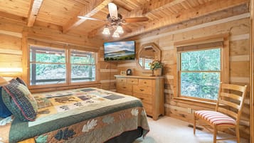 3 bedrooms, iron/ironing board, internet, bed sheets