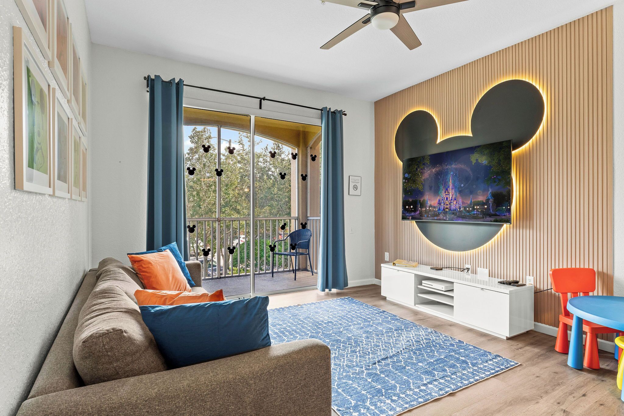 Smart TV, video games, DVD player, ping pong