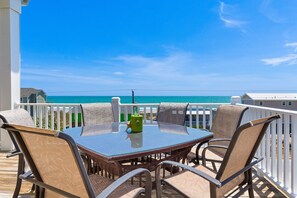 Outdoor dining - Amenities GALORE! Private pool, hot tub, elevator and more (Emerald Isle)