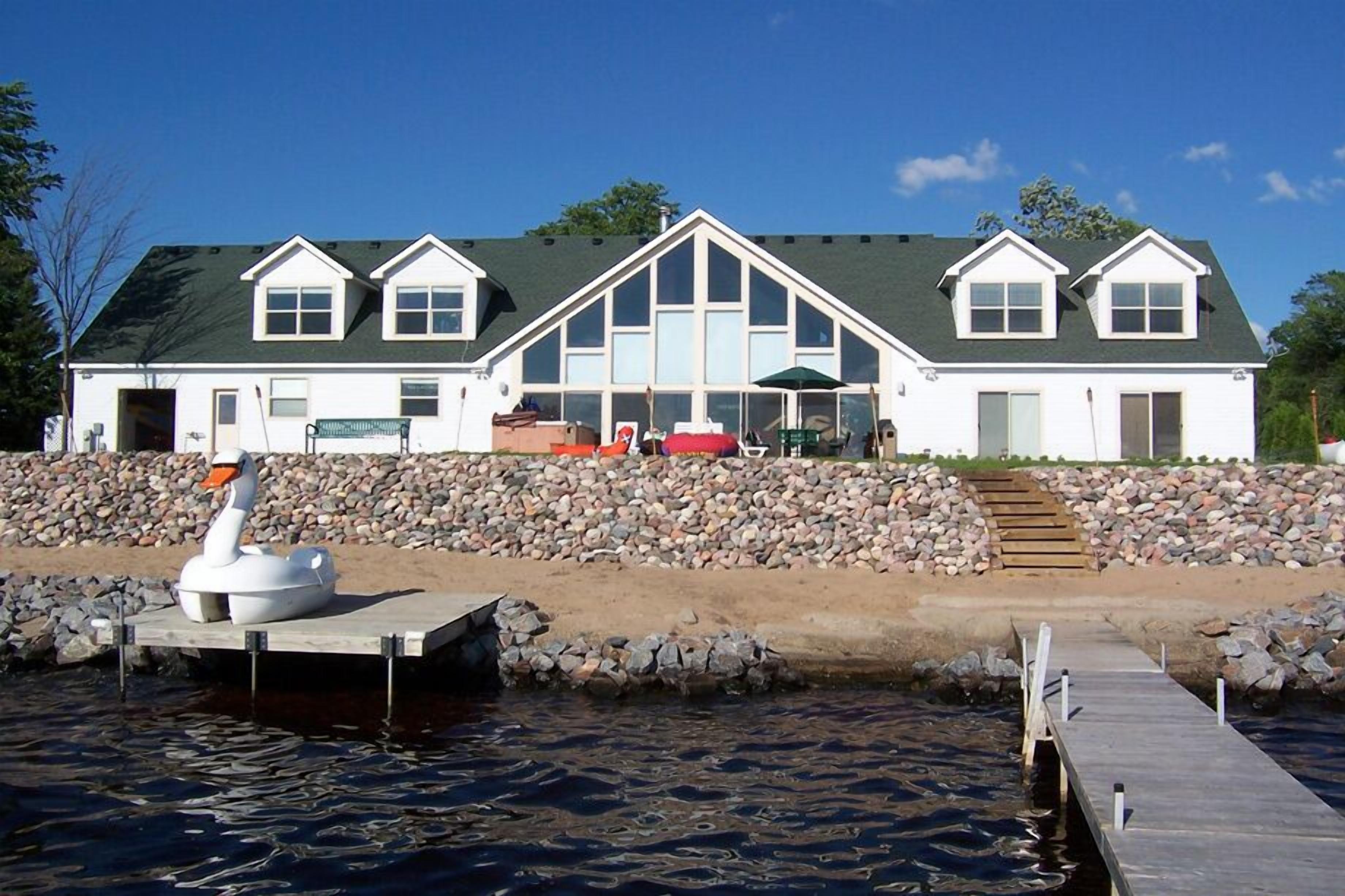 Home On Lake Petenwell-30 Minutes From The Wi Dells! 8 min. from Sand Valley