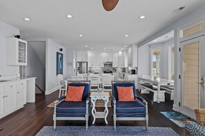 Smart TV, ping pong - Pet Friendly,Oceanfront,private pool,beach boardwalk,located in Spinnakers Reach (Emerald Isle)