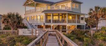 Stay @ Sea Salt! Heated Oceanfront Pool!